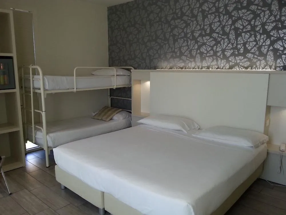 Hotel L'Hotel Rimini